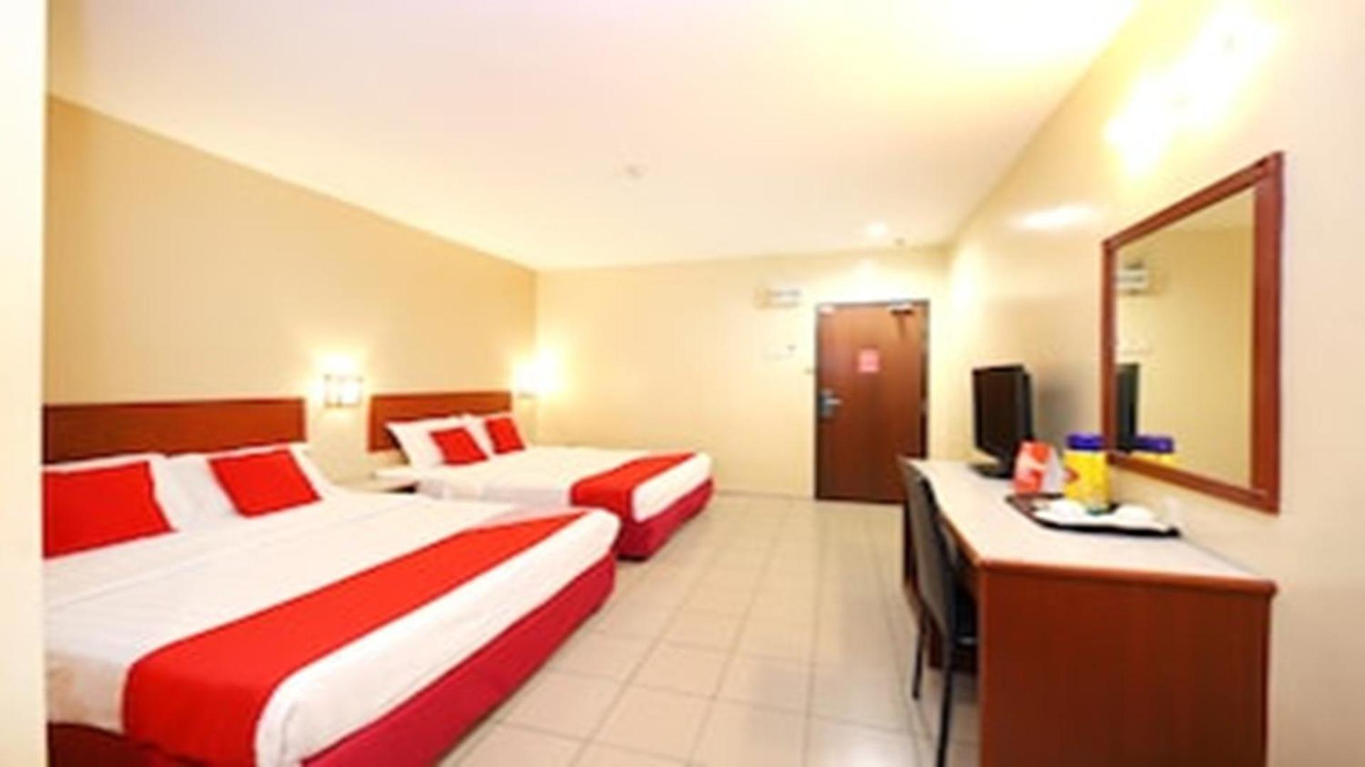 Super Oyo 447 Comfort Hotel Meru Klang Esterno foto